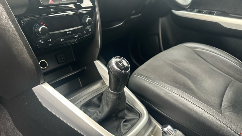 Suzuki Vitara 1.6 SZ5 5dr Petrol Estate